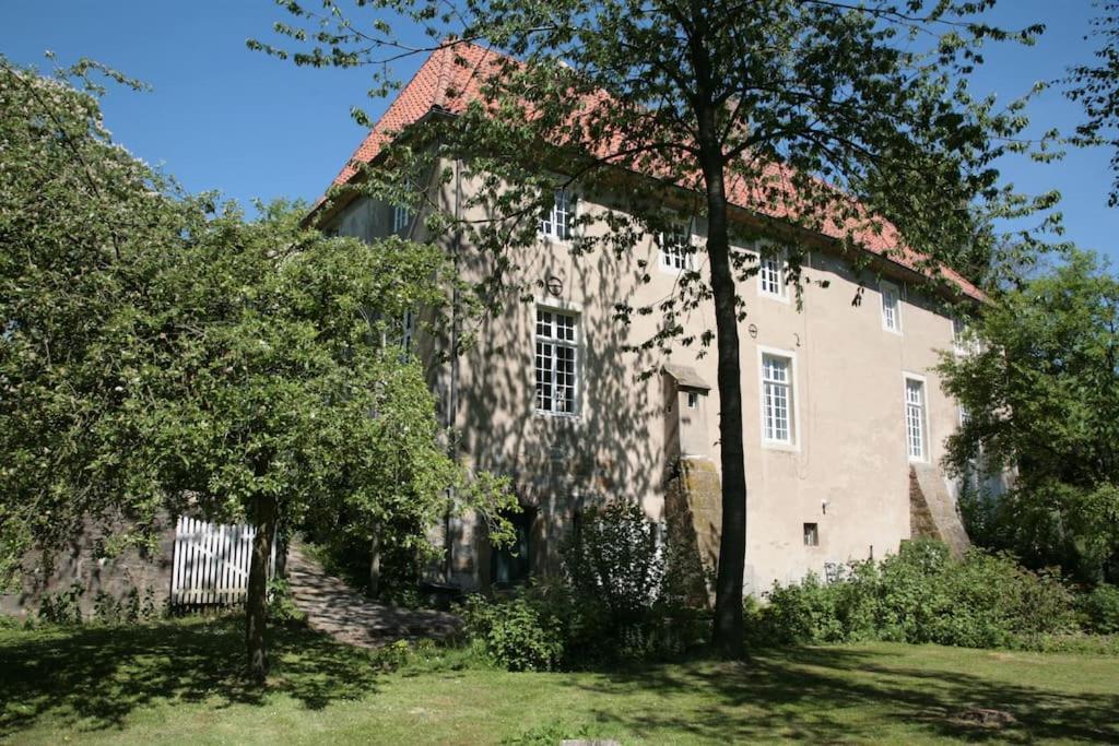 Апартаменты Haus Keppelborg: Zi Antonia Mit Kirchplatzblick Heek Экстерьер фото